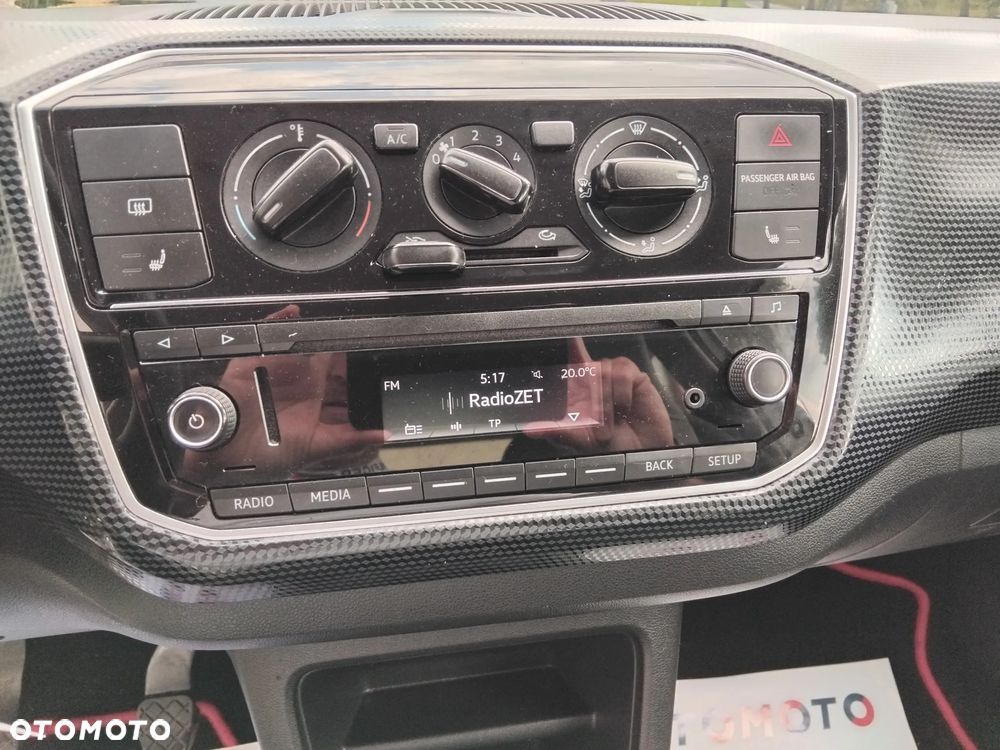 Volkswagen up! white style - 12