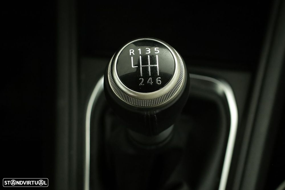 Renault Captur 1.0 TCe Techno Bi-Fuel - 12