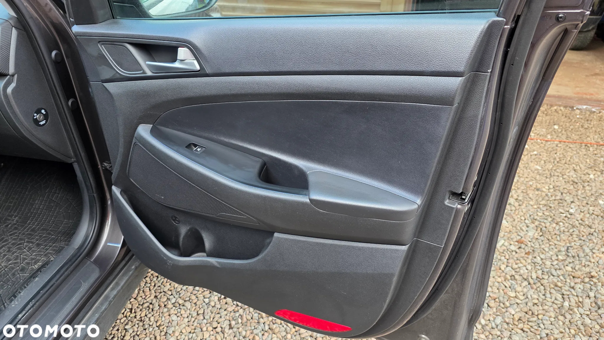 Hyundai Tucson 1.6 CRDi Comfort 4WD - 27
