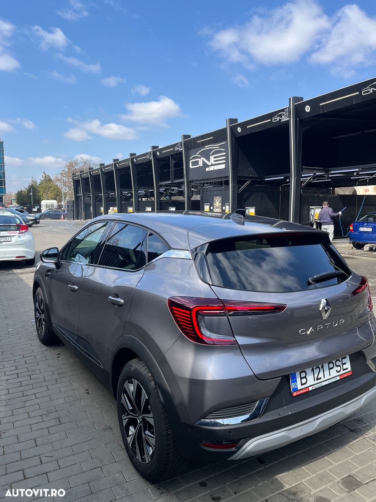 Renault Captur 140 EDC MHEV Techno - 4