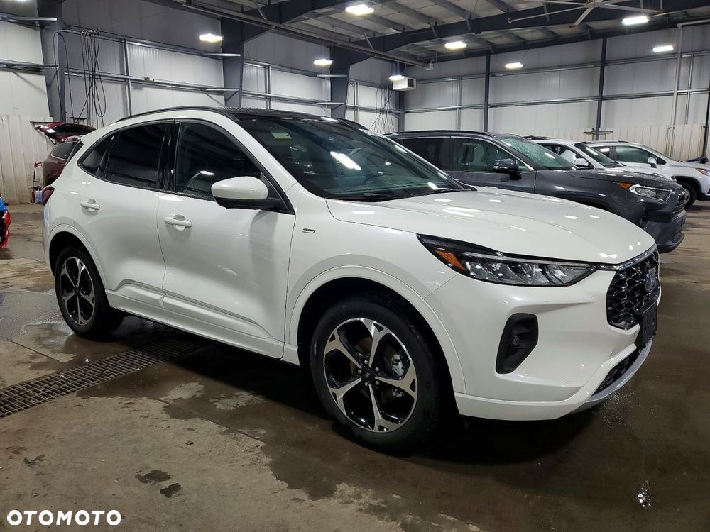 Ford Escape 2.0 EcoBoost AWD Titanium - 3