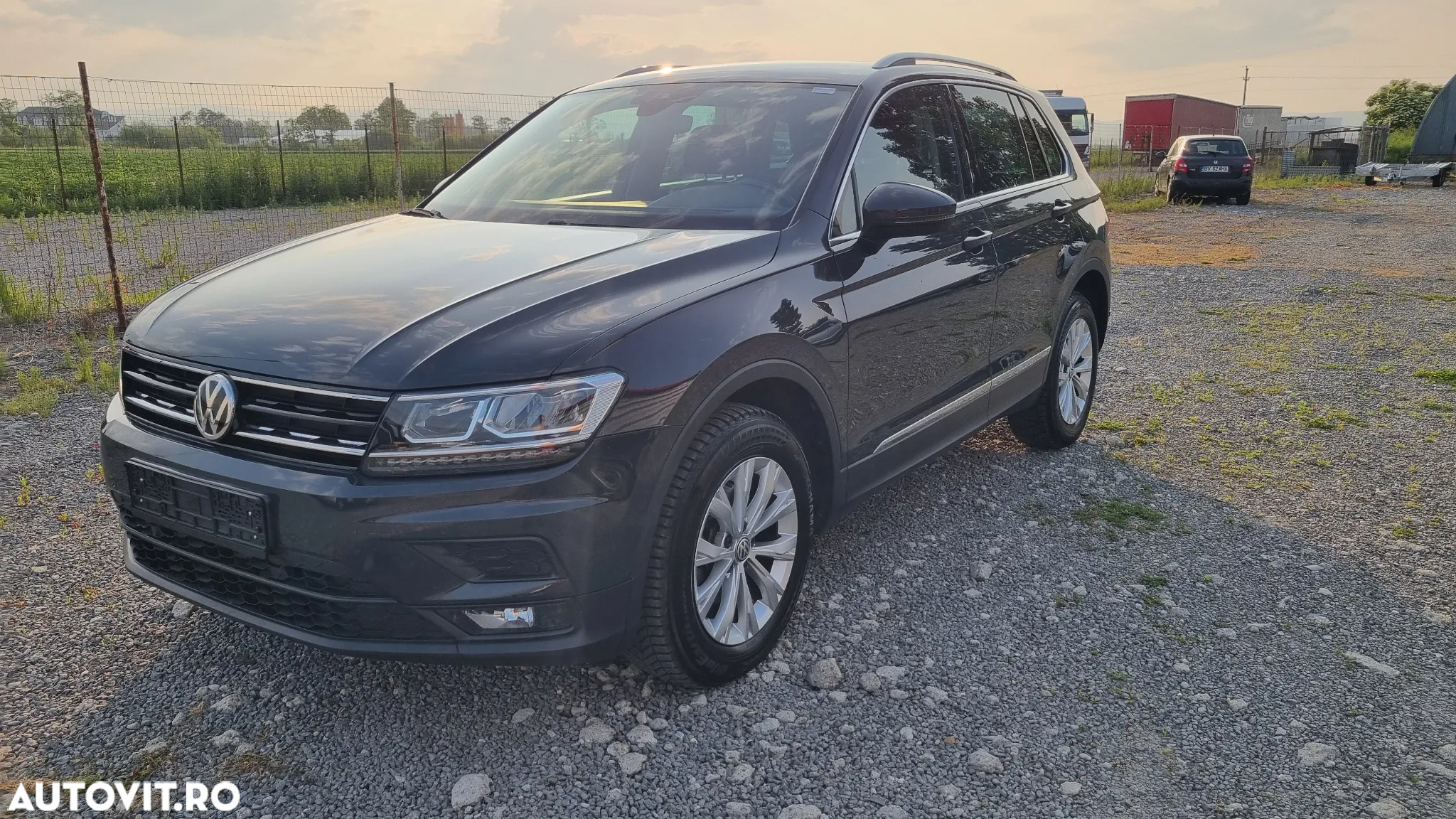 Volkswagen Tiguan 2.0 TDI SCR 4MOTION (BlueMotion Tech) Comfortline - 4