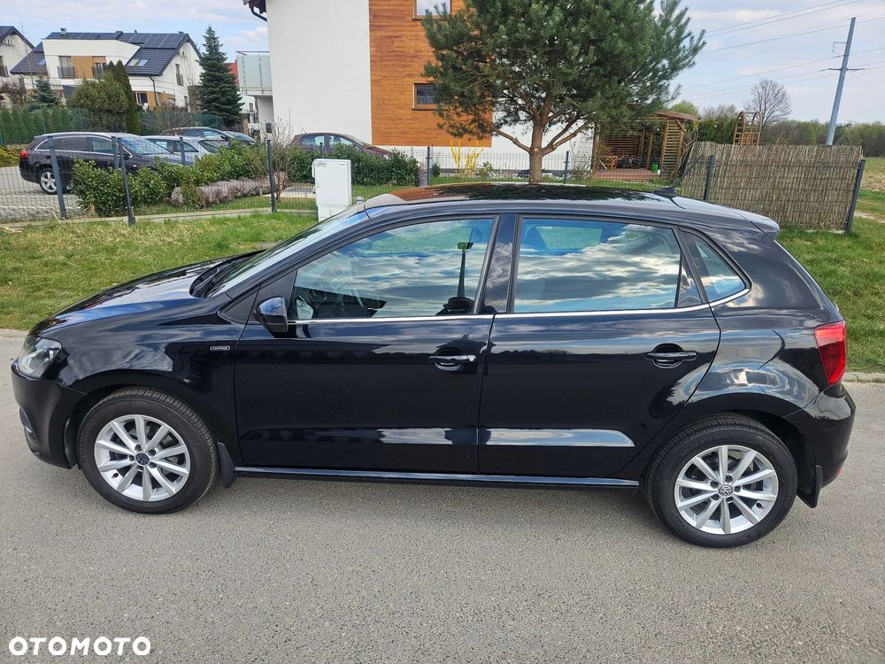Volkswagen Polo 1.2 TSI Blue Motion Technology Lounge - 9