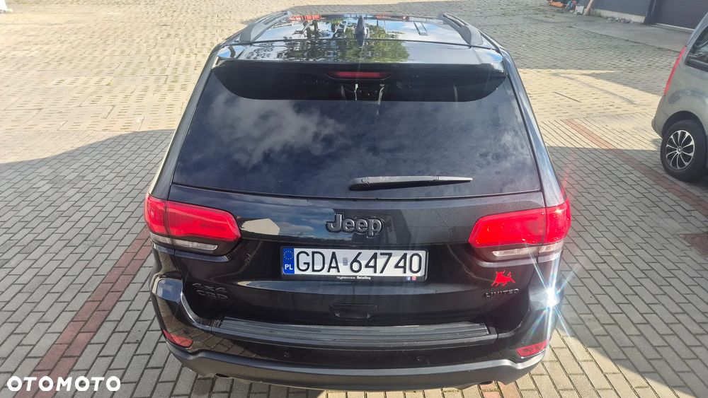 Jeep Grand Cherokee - 4