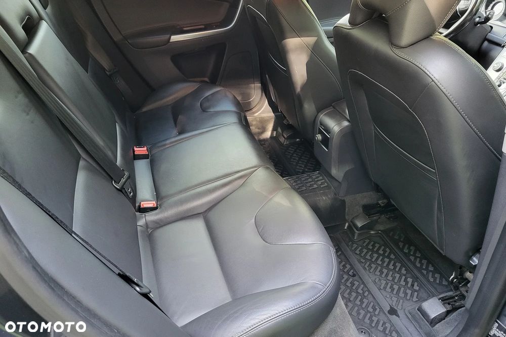 Volvo XC 60 D3 Momentum - 16
