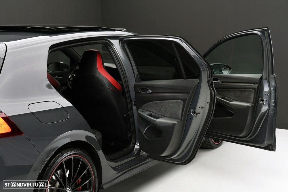 VW Golf 2.0 TSI GTI Clubsport DSG - 13