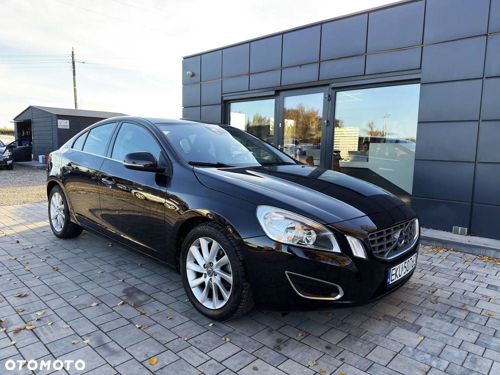 Volvo S60 D3 Momentum - 13