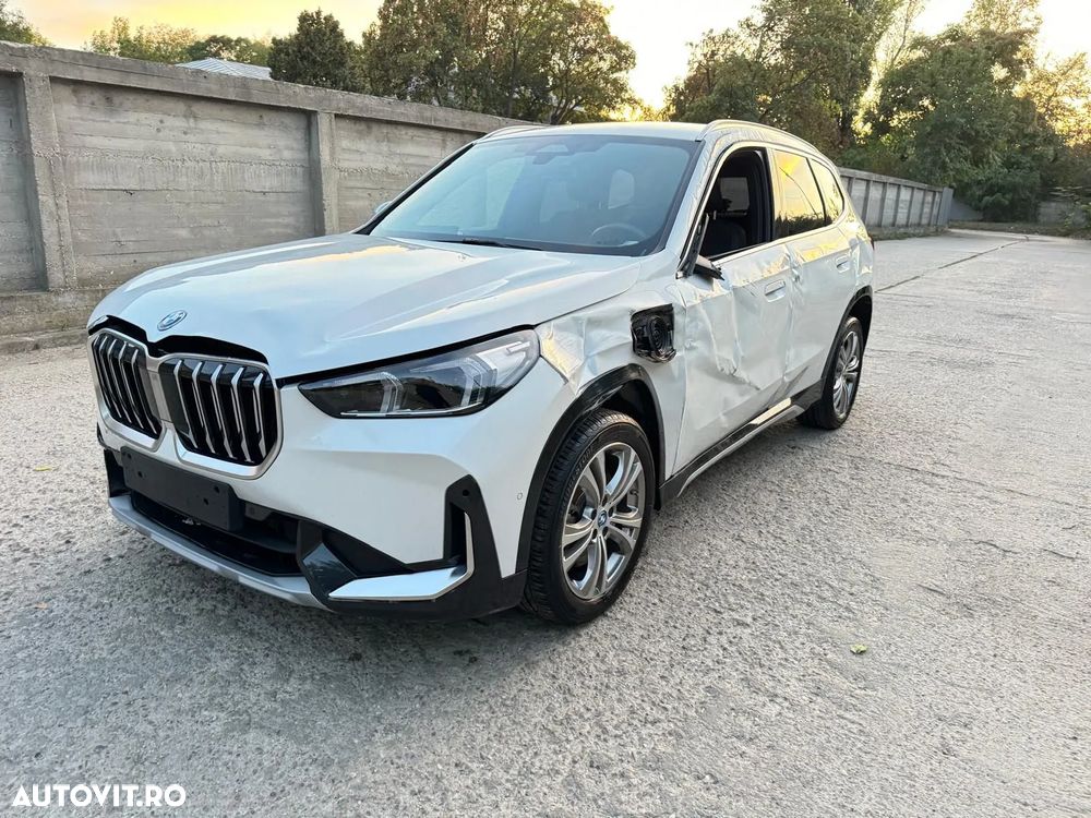 BMW X1 xDrive30e AT PHEV - 3