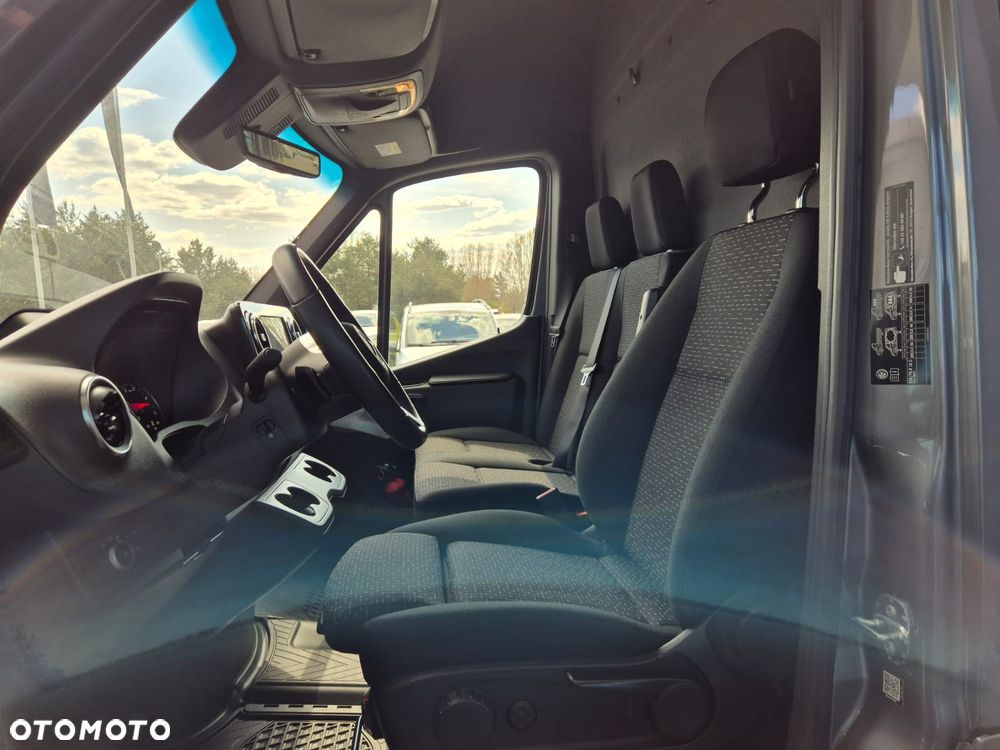 Mercedes-Benz Sprinter 319 4x4 - 13
