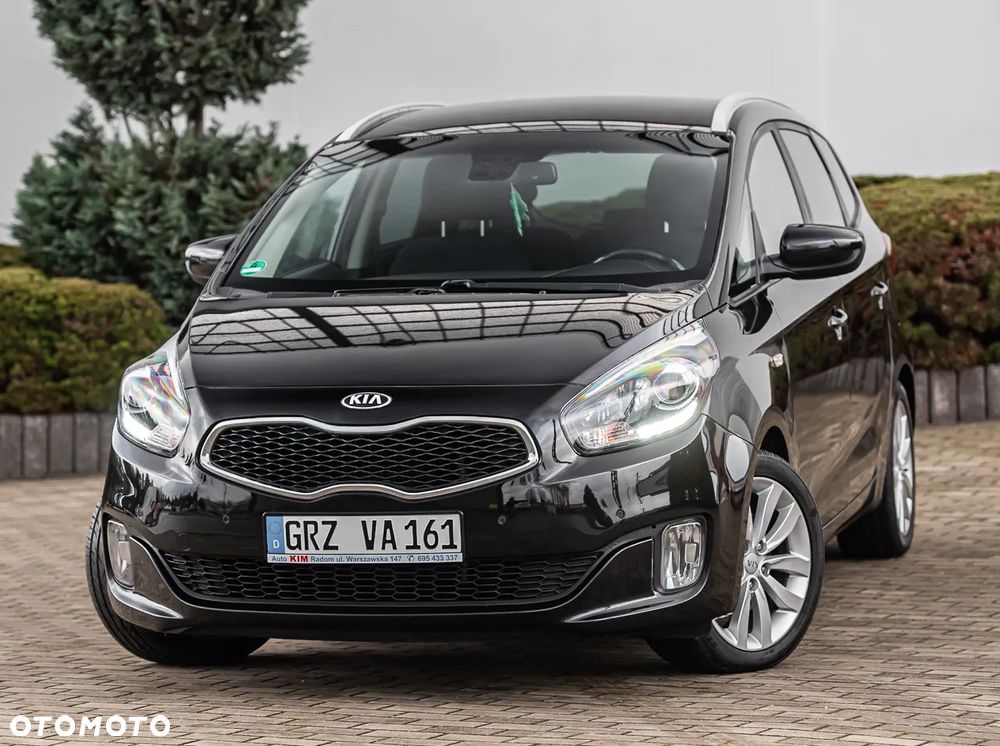 Kia Carens - 5