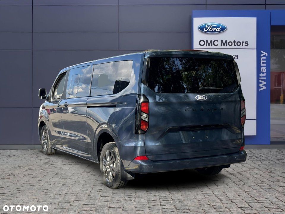 Ford Tourneo Custom - 3