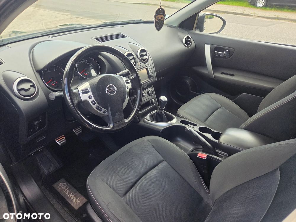 Nissan Qashqai+2 - 11