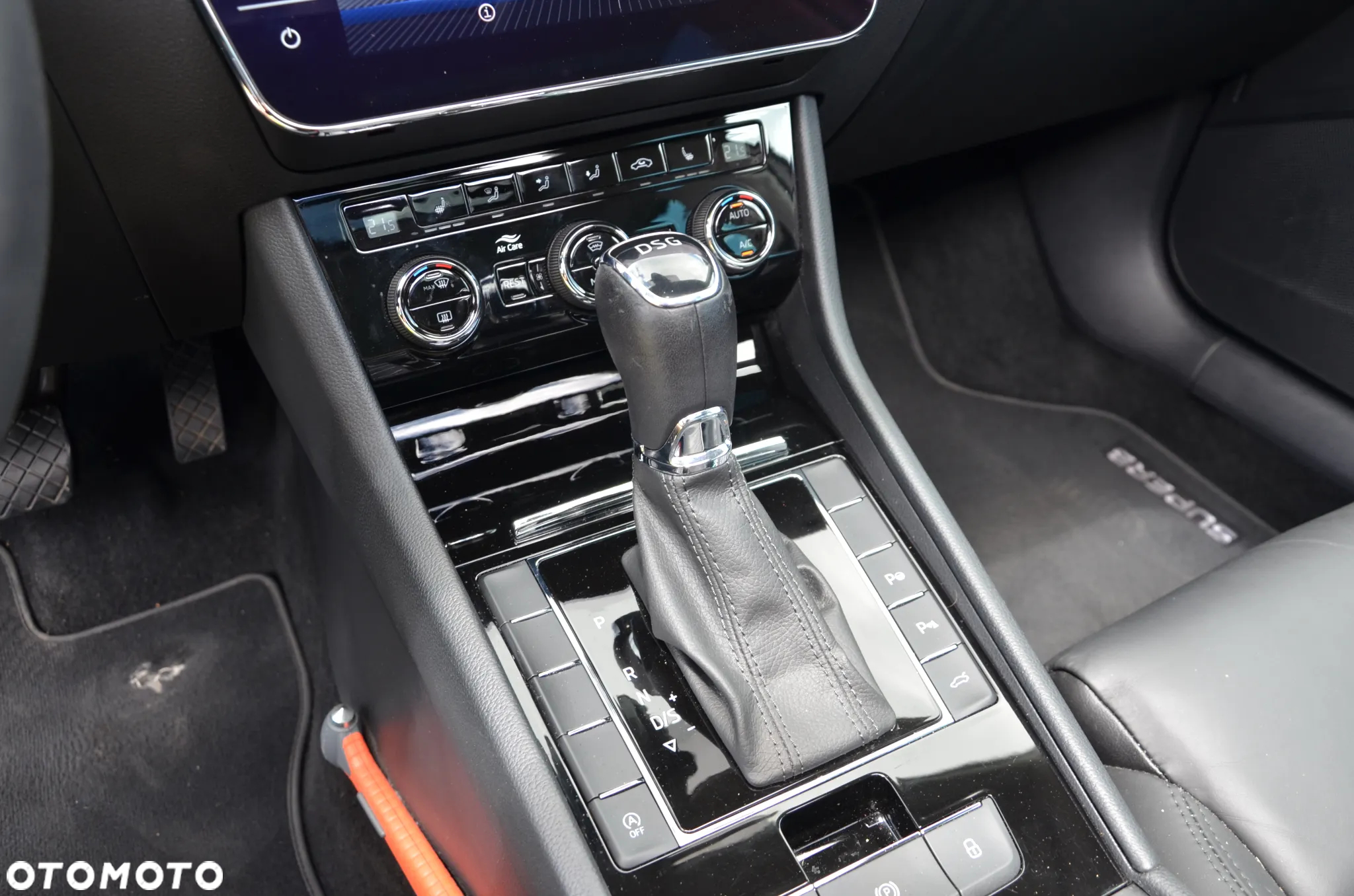 Skoda Superb 2.0 TDI L&K DSG - 15