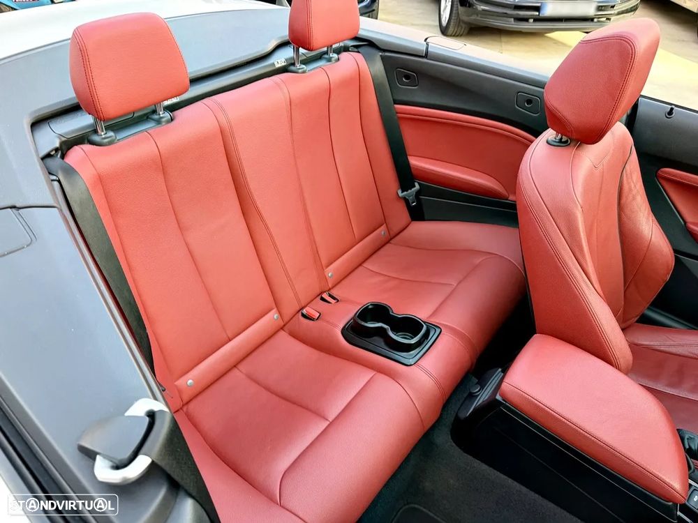 BMW 218 i Cabrio Line Sport Auto - 33