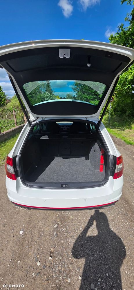 Skoda Octavia 2.0 TDI RS - 11