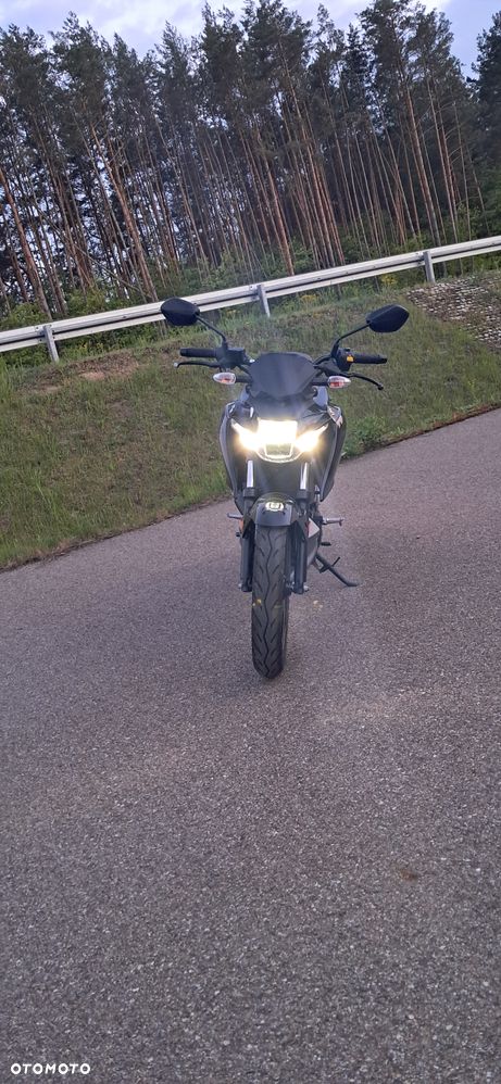 Suzuki GSX - 21