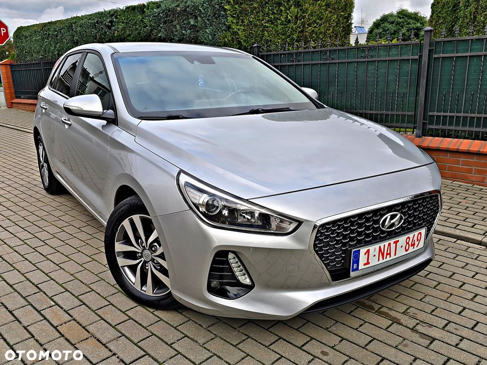 Hyundai i30 1.6 CRDI Fifa World Cup Edition - 6