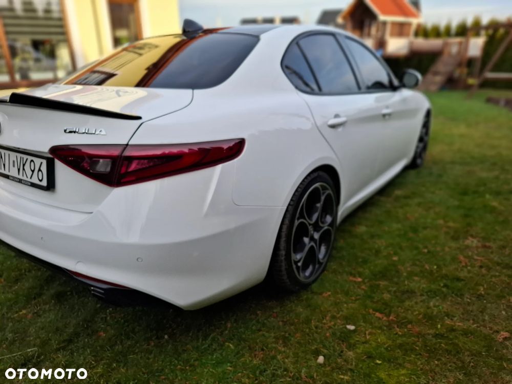 Alfa Romeo Giulia 2.0 Turbo 16V AT8 Veloce - 5