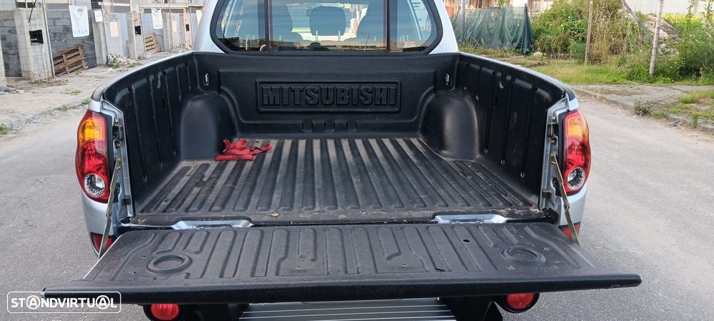 Mitsubishi L200 2.5 D-ID 4WD - 9