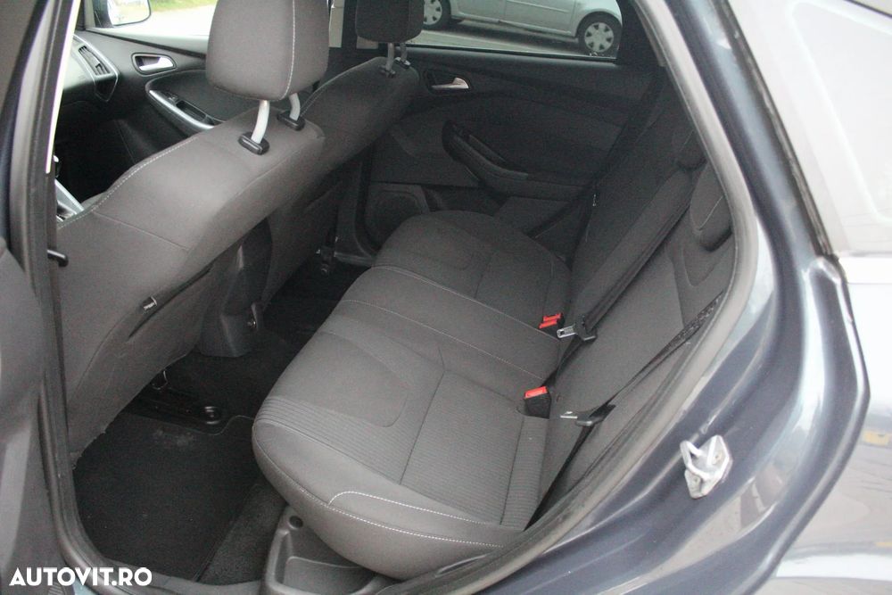 Ford Focus 1.6 TDCI DPF Start-Stopp-System Titanium - 10