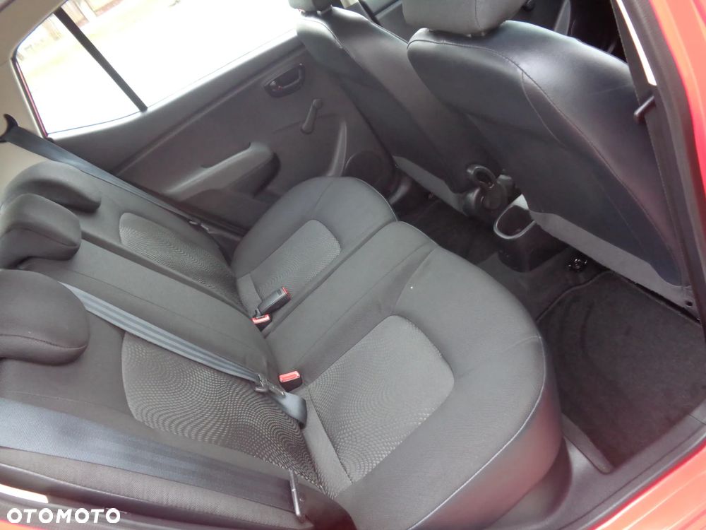 Hyundai i10 1.1 Premium - 6