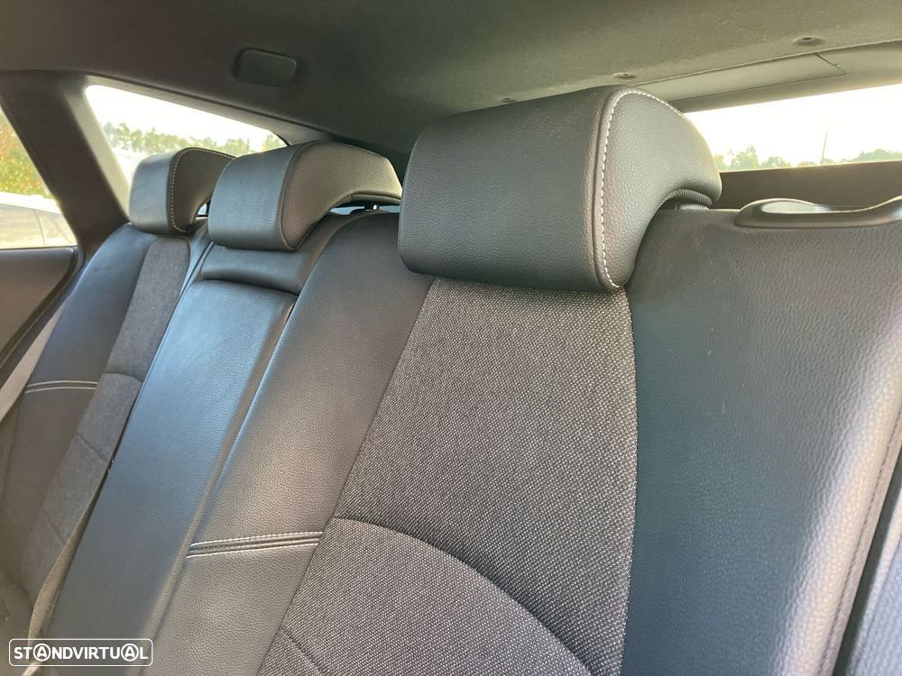 Toyota Corolla Touring Sports 1.8 Hybrid Comfort Plus - 21
