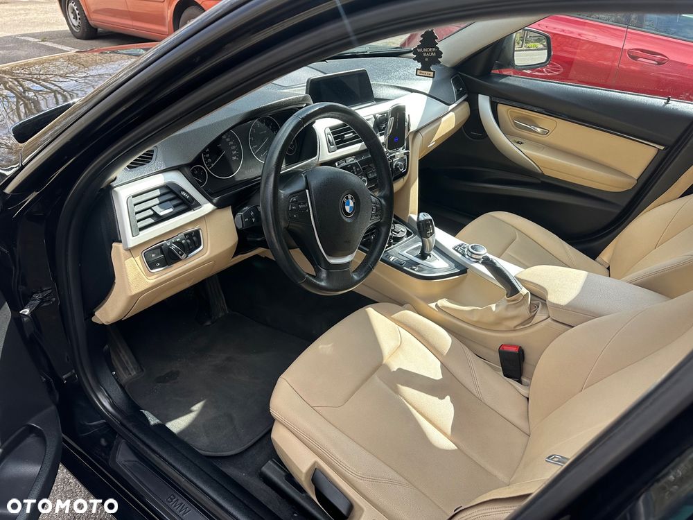 BMW Seria 3 318i - 8