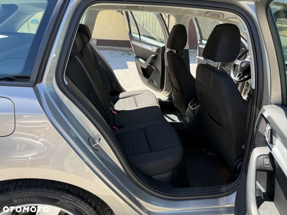 Skoda Octavia 1.5 TSI ACT Ambition - 27