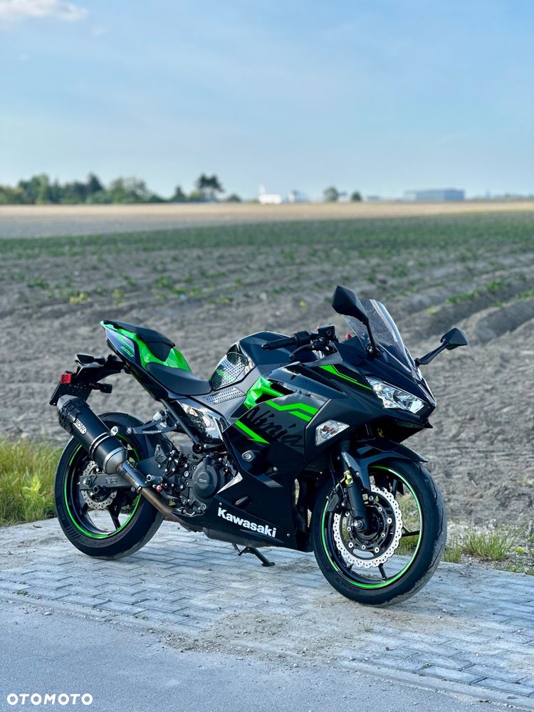 Kawasaki Ninja 400 - 4
