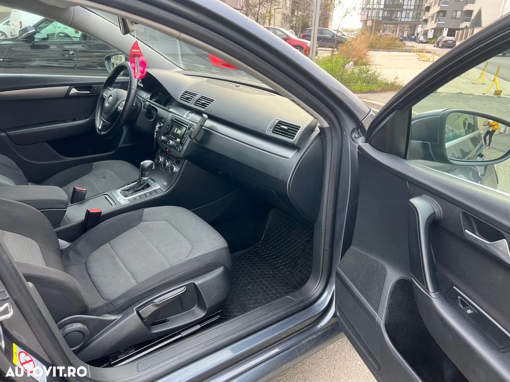 Volkswagen Passat Variant 2.0 Blue TDI DPF DSG Comfortline - 15