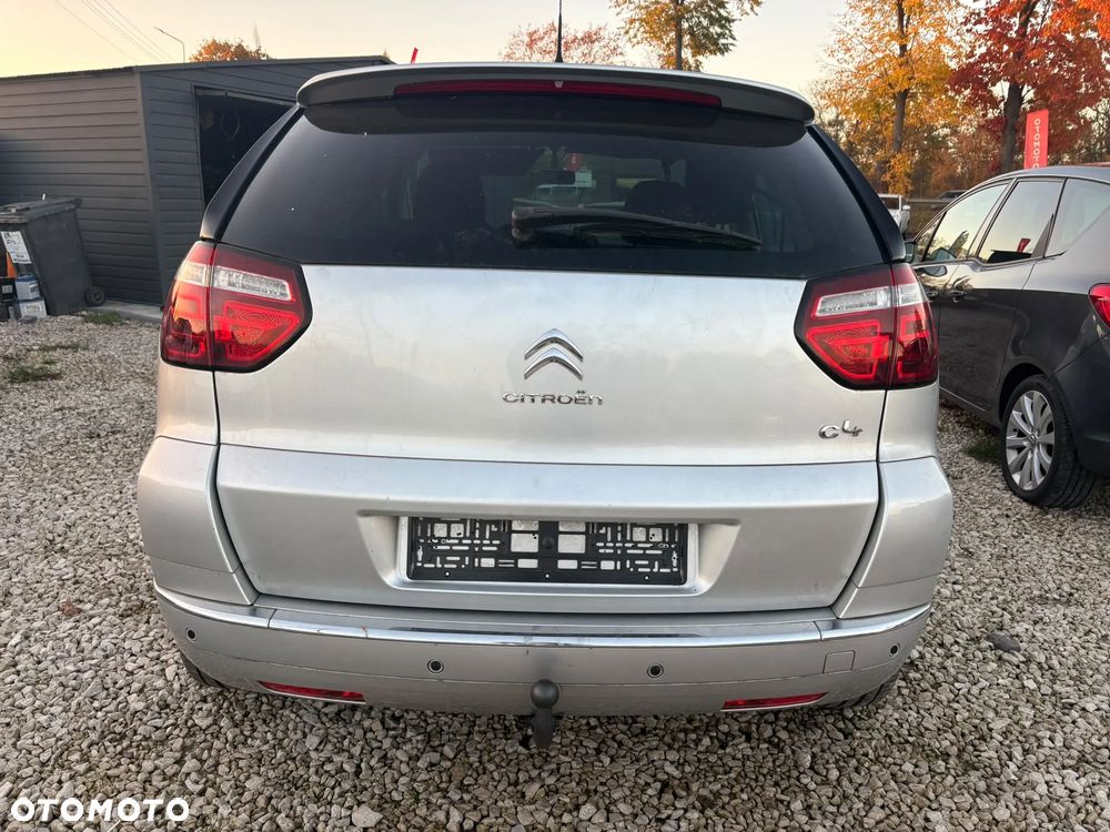 Citroen C4 Picasso 2011 photo 5