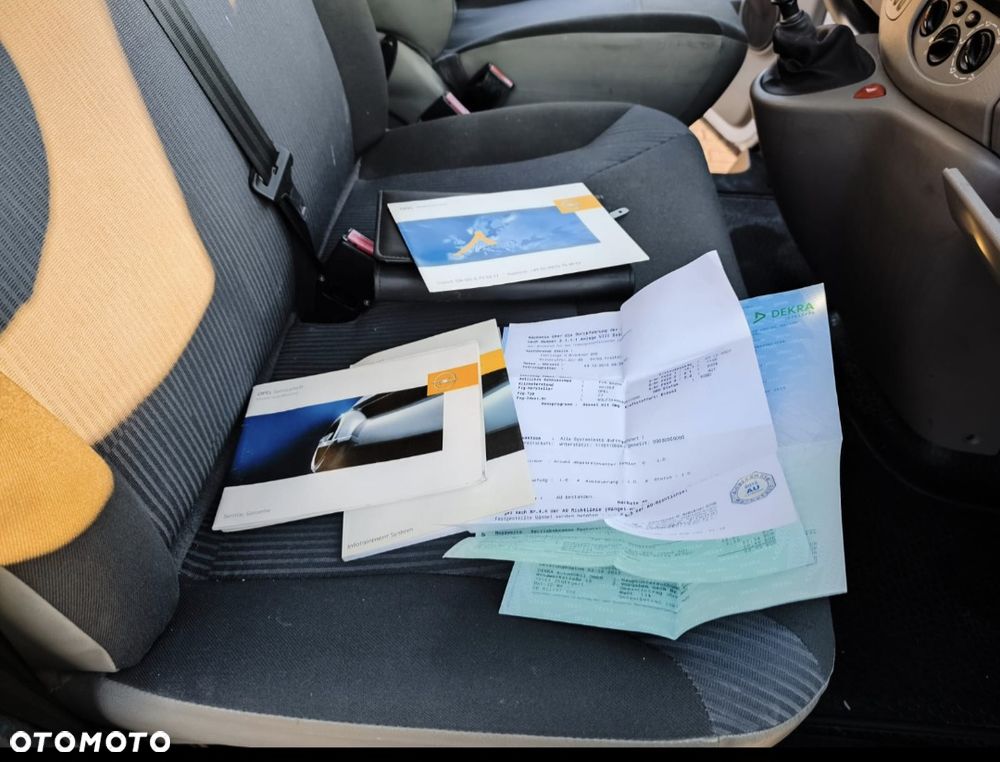 Opel Vivaro - 17