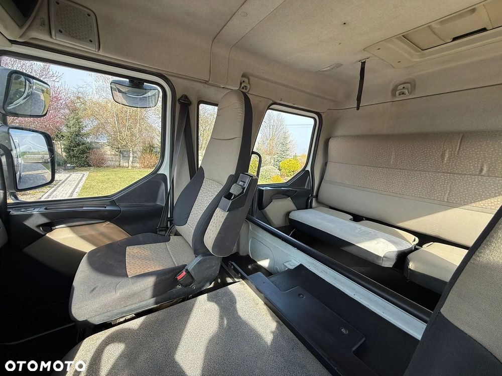 Renault Midlum 220 DXI - 15