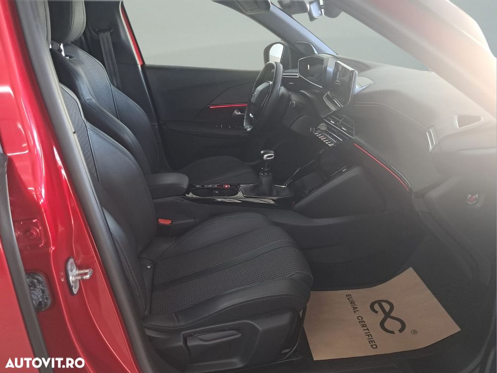 Peugeot 2008 1.2 PureTech BVM6 STT GT - 10