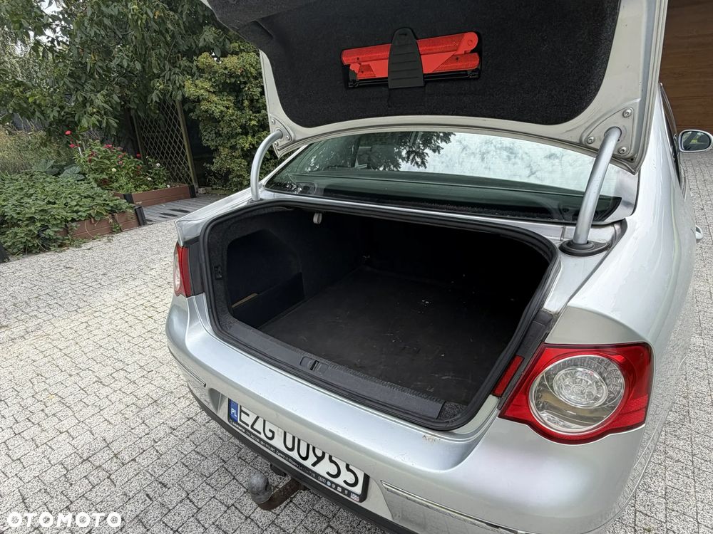 Volkswagen Passat - 7