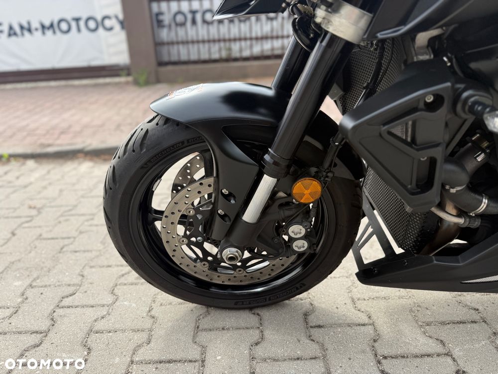 Yamaha MT - 29
