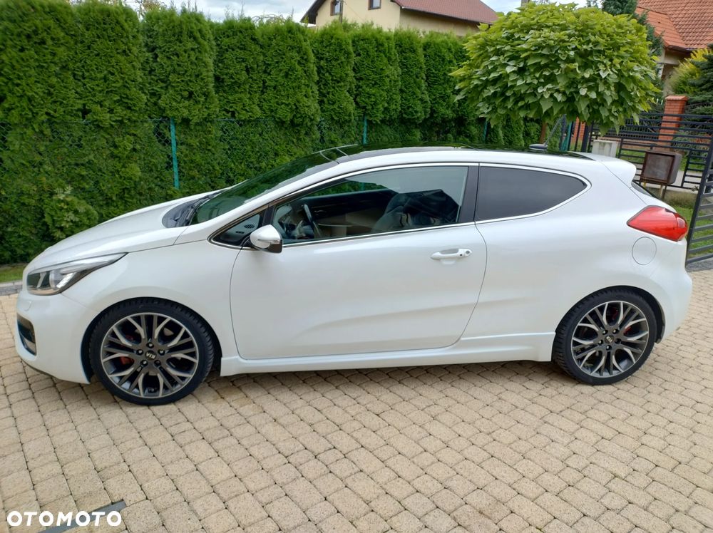 Kia Ceed 1.6 T-GDI GT - 3