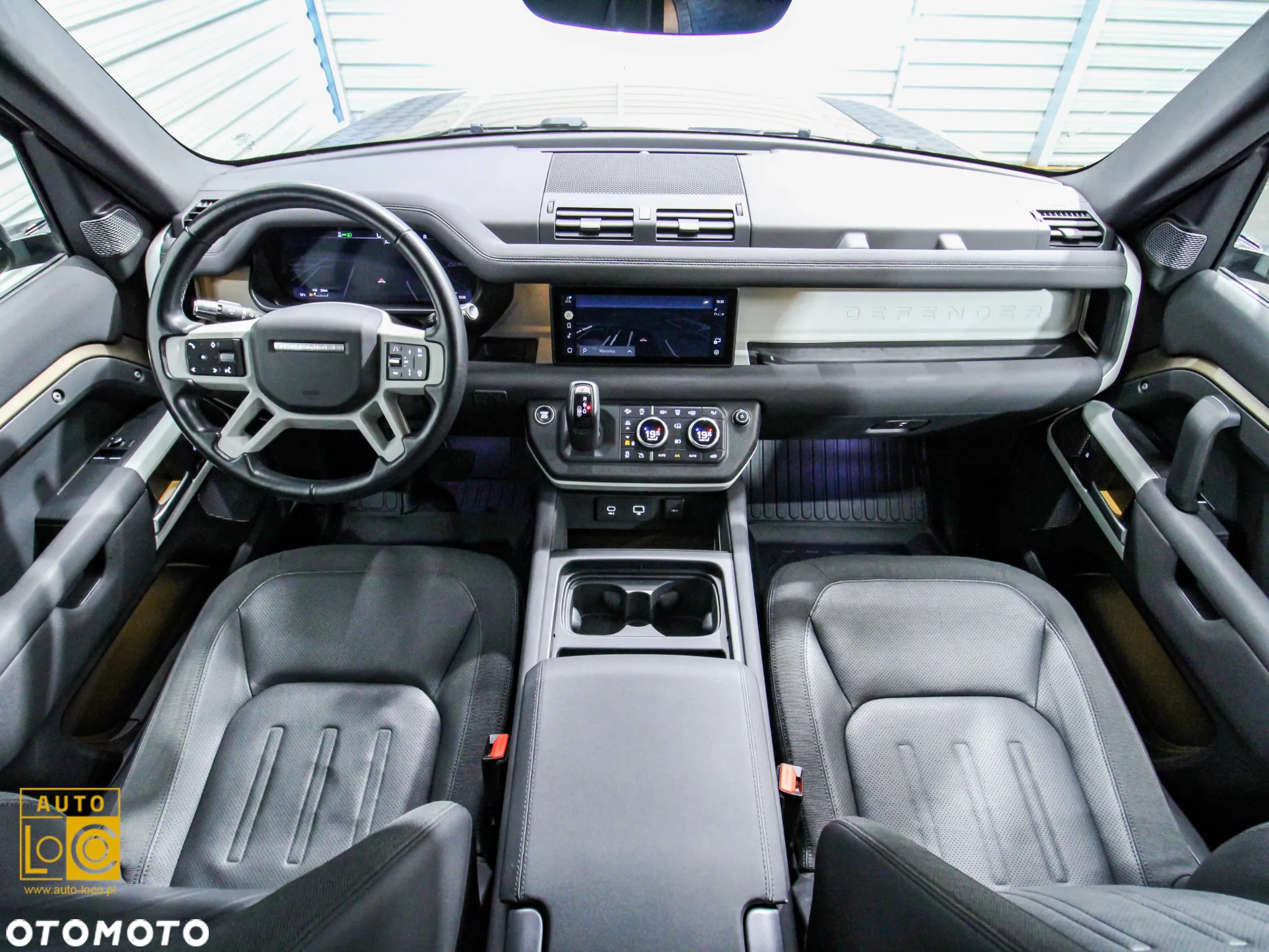 Land Rover Defender 90 D250 HSE - 5