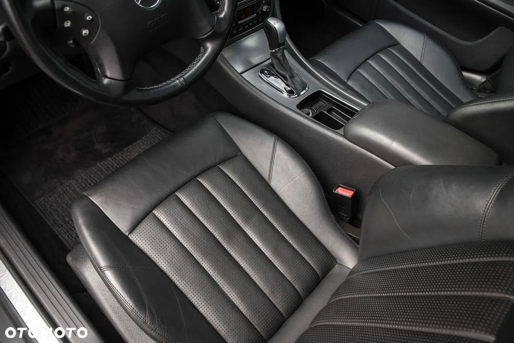 Mercedes-Benz Klasa C 32 T AMG - 28