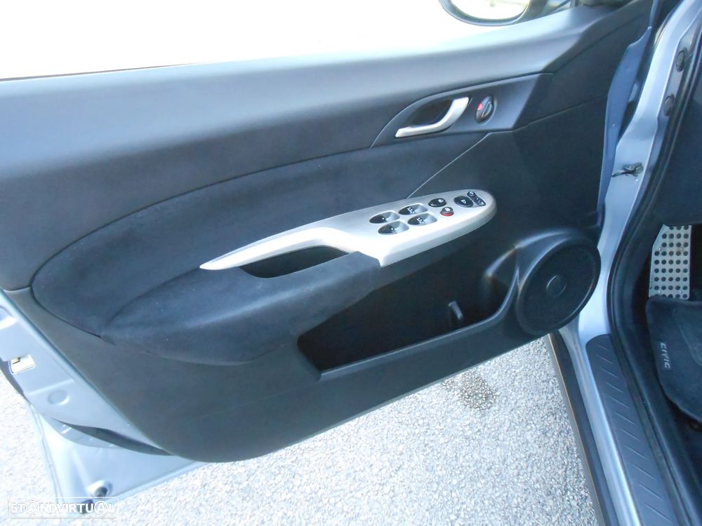 Honda Civic 1.4 Sport - 11