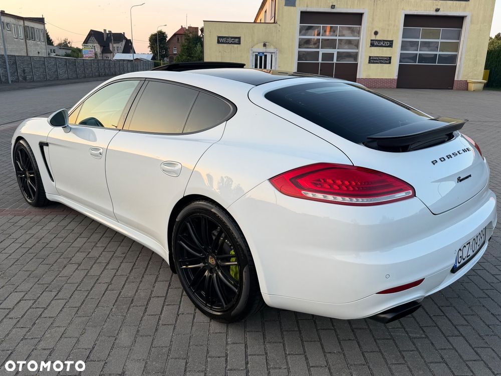 Porsche Panamera 4 Edition - 29