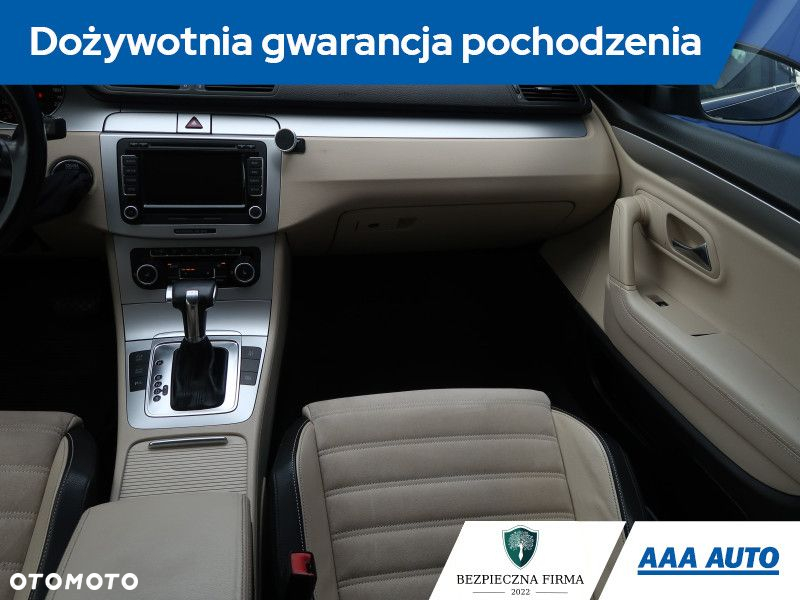 Volkswagen Passat CC - 9