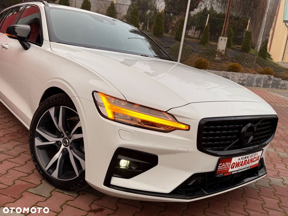 Volvo V60 D4 AWD R-Design - 11