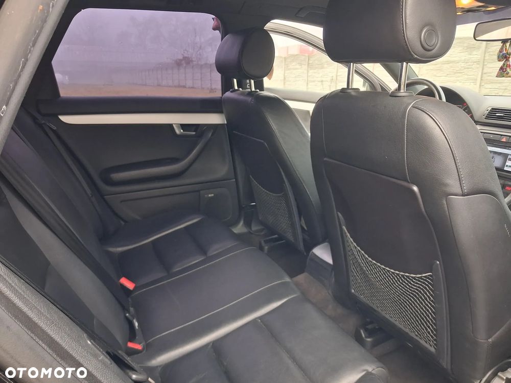 Audi A4 Avant 3.0 quattro - 14