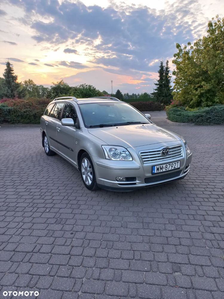 Toyota Avensis 1.8 VVT-i Luna - 4