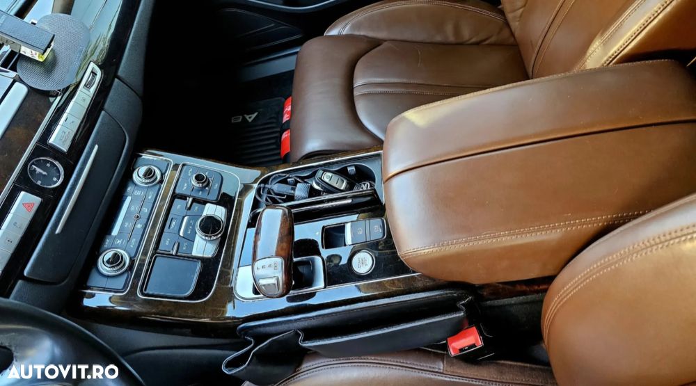 Audi A8 - 7