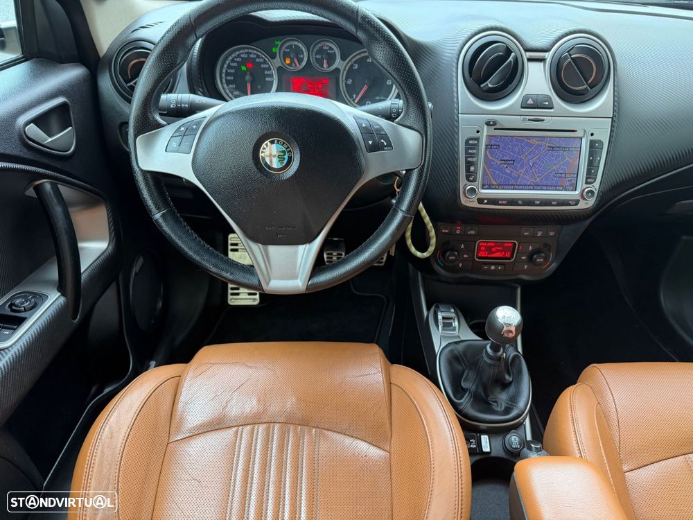 Alfa Romeo MiTo 1.3 JTD Distinctive S&S - 10