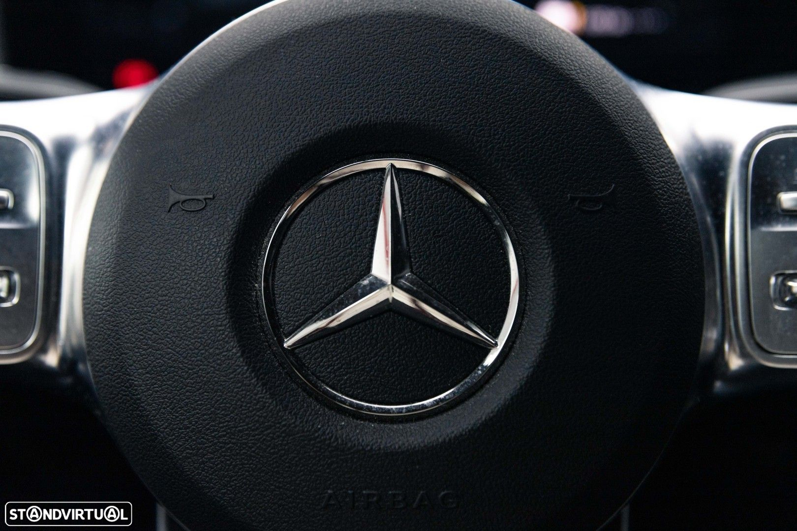 Mercedes-Benz A 250 e AMG Line - 29