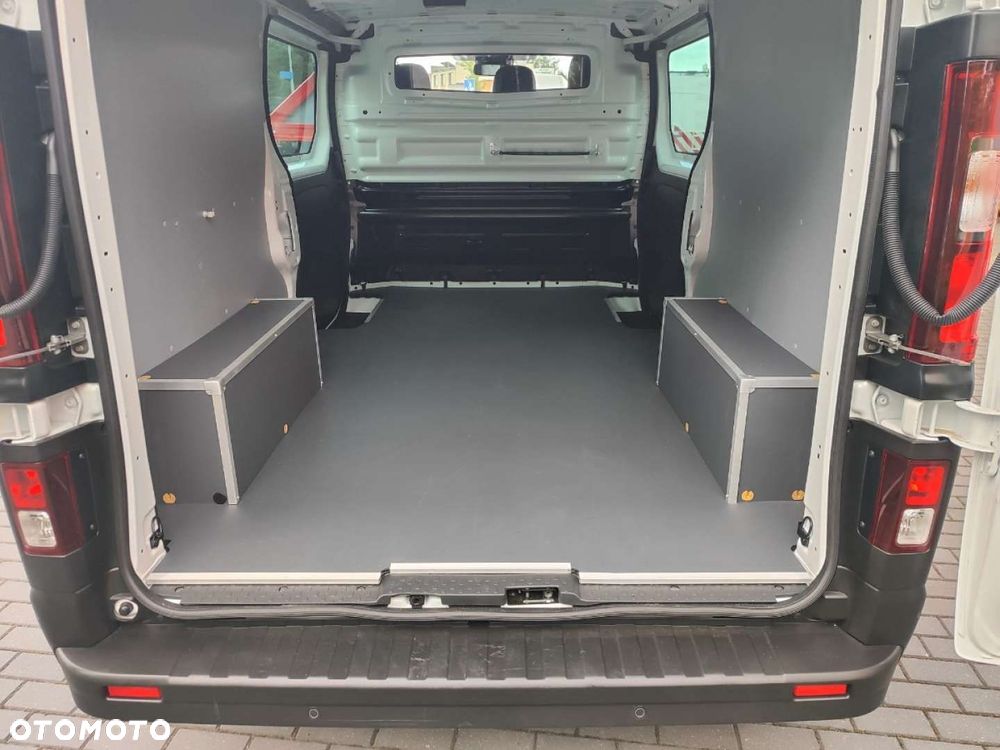 Renault Trafic - 26