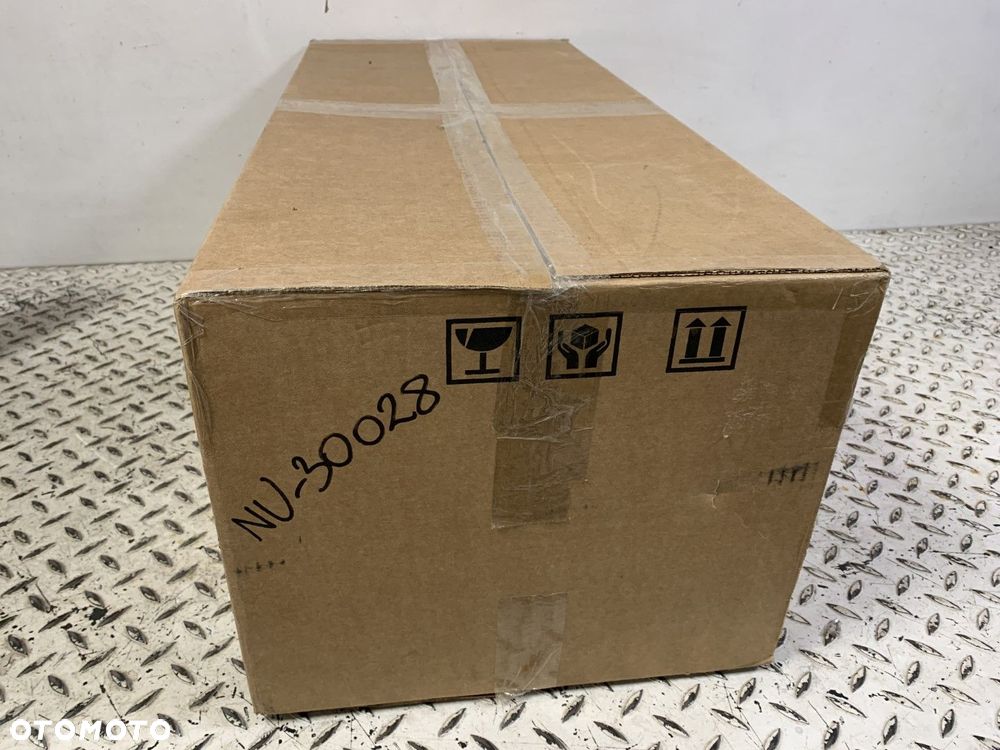NOWA ORYGINALNA LAMPA PRAWA TOYOTA HILUX VIII LIFT 21- 81110-0KK60 - 13